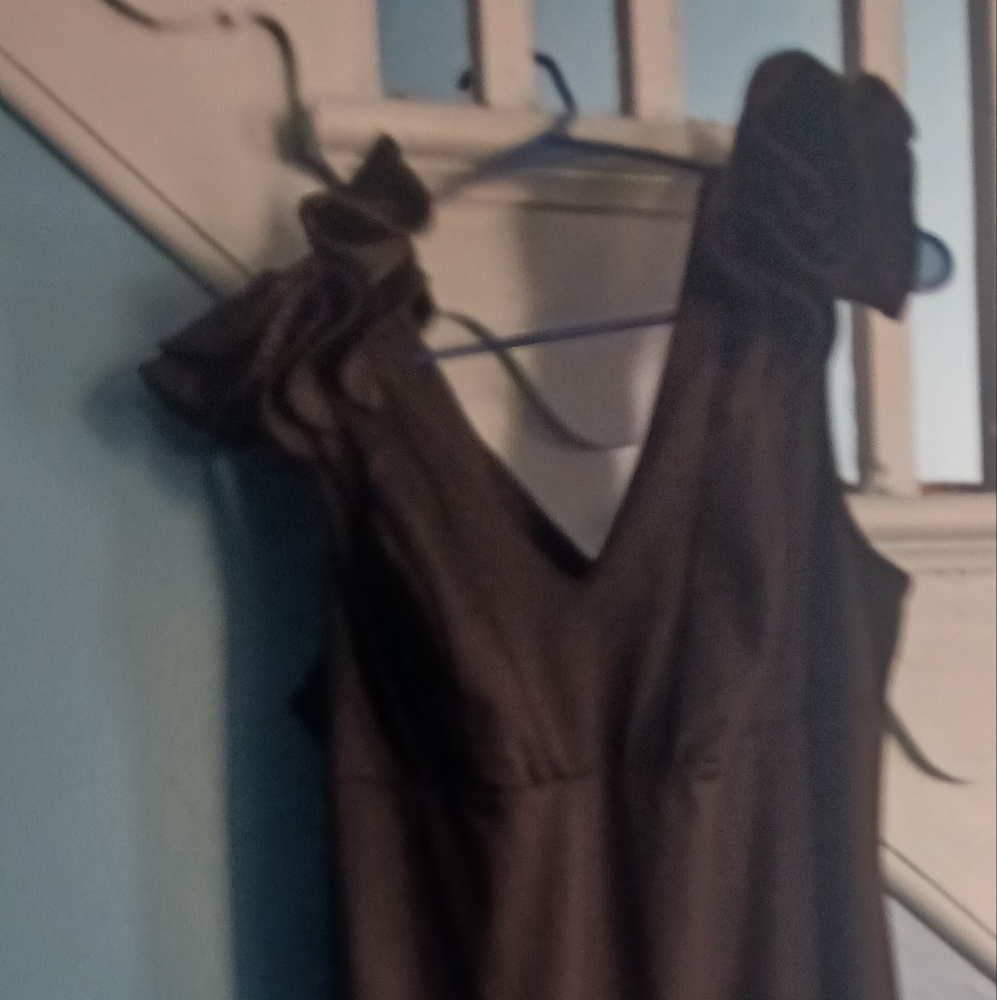 Woman's clothes - Picture 7 of 11